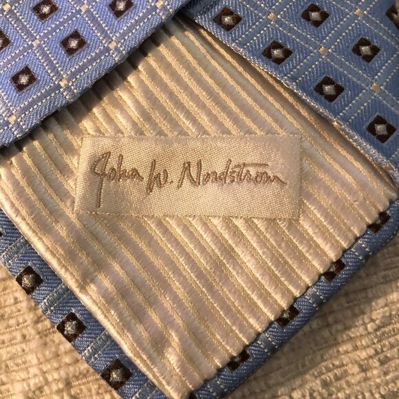 John W Nordstrom 100% Silk Tie USA Baby Blue Diamond Pattern - Picture 3 of 4